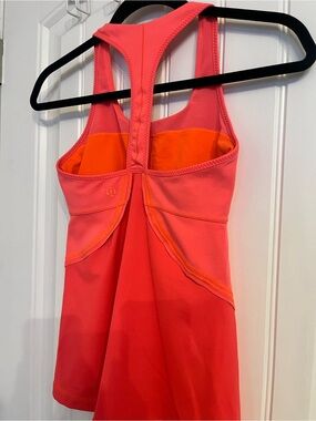 lululemon athletica Racerback Tank Top - Size 6